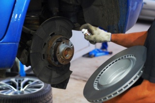 Замена тормозных дисков Toyota Altezza  